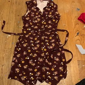 NO BOUNDARIES no sleeves dress, size XS(1), buttons work and pockets do as well